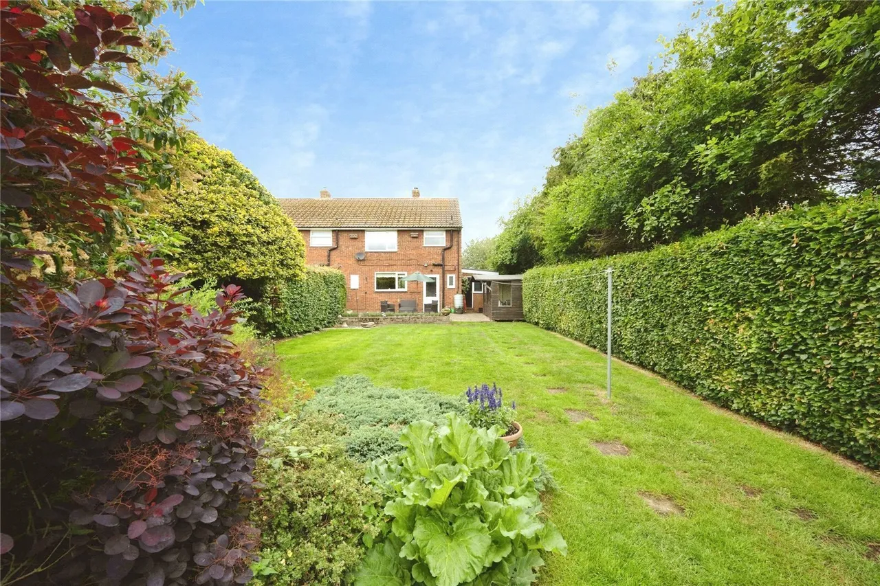 White Horse Close, LEIGHTON BUZZARD, Bedfordshire, LU7, photo 21