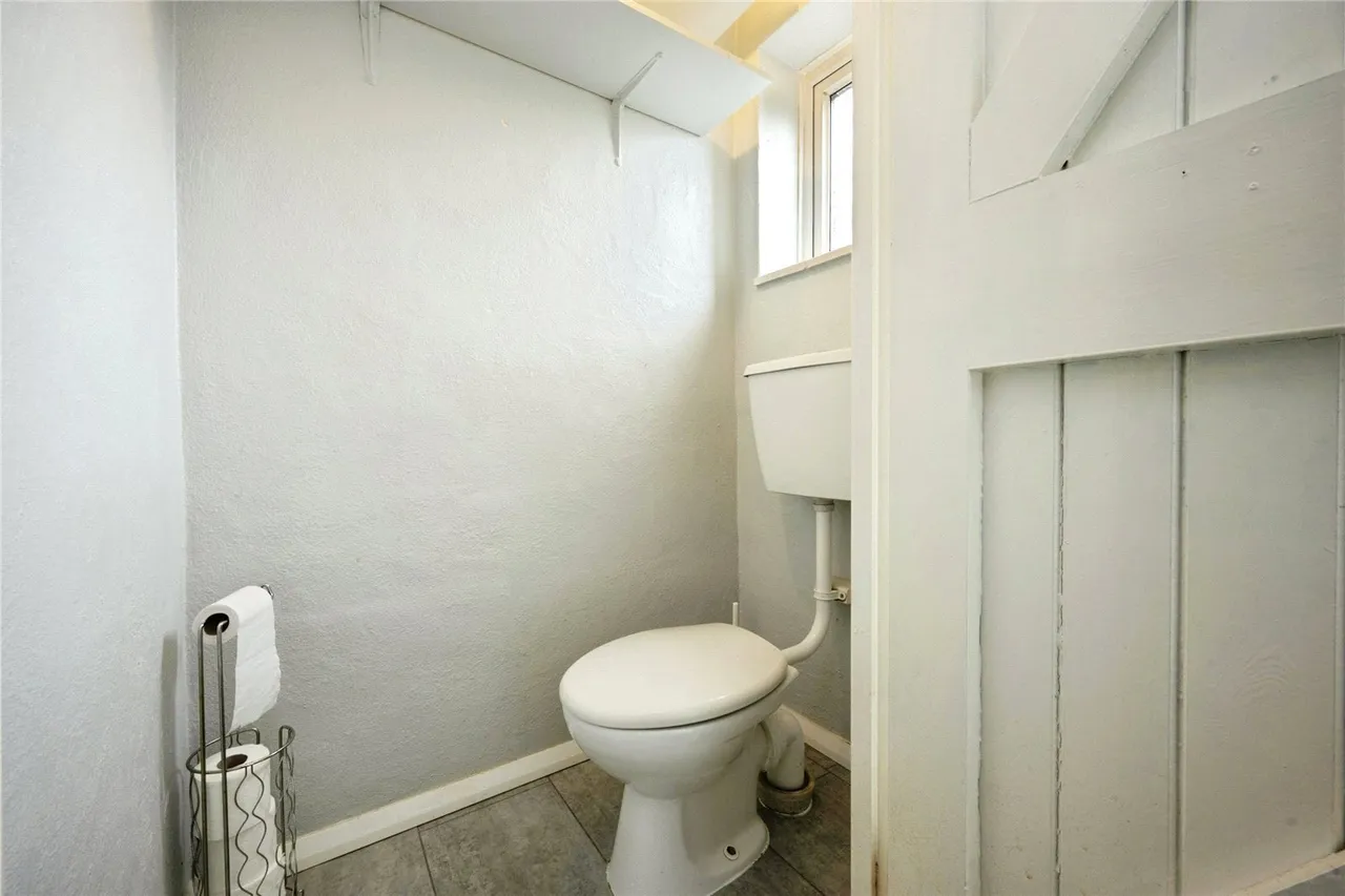 White Horse Close, LEIGHTON BUZZARD, Bedfordshire, LU7, photo 10