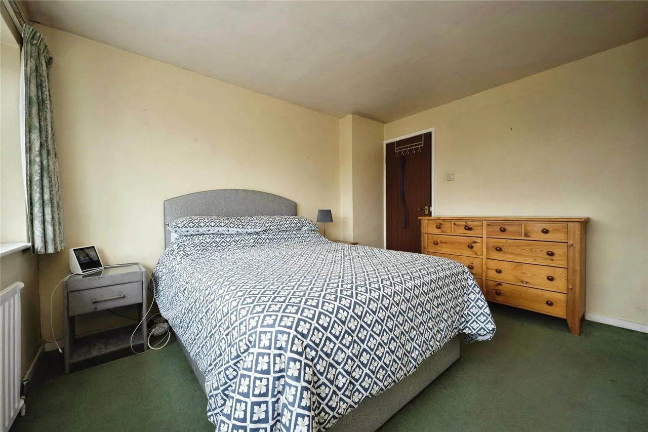 White Horse Close, LEIGHTON BUZZARD, Bedfordshire, LU7, photo 13