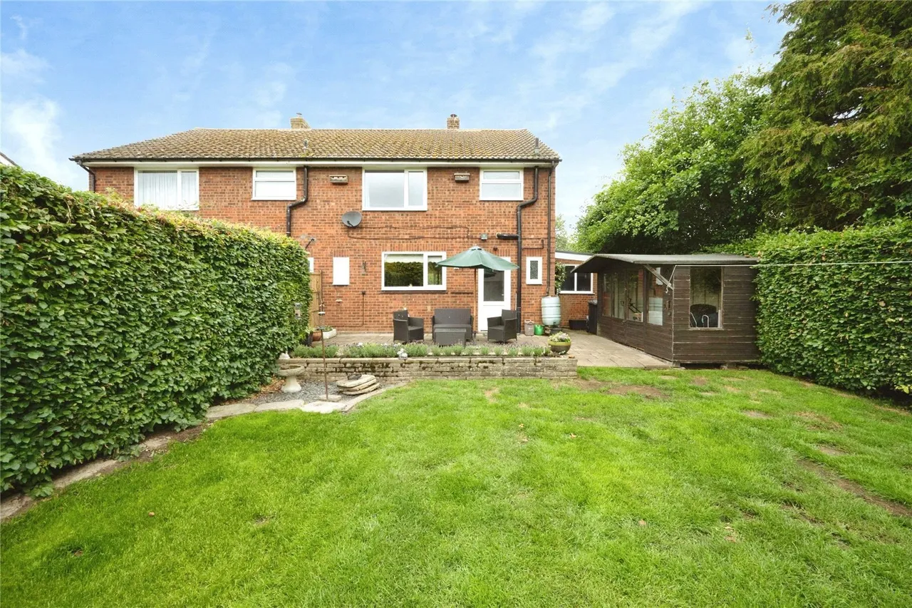 White Horse Close, LEIGHTON BUZZARD, Bedfordshire, LU7, photo 19