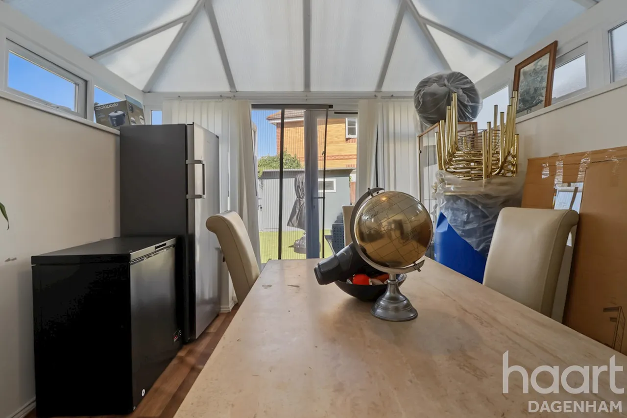Seagull Close, Barking, IG11, photo 11