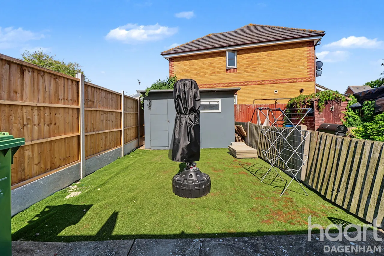 Seagull Close, Barking, IG11, photo 12
