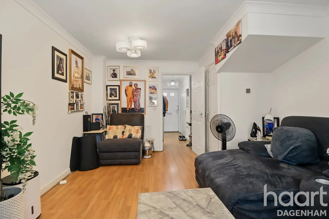 Seagull Close, Barking, IG11, photo 6