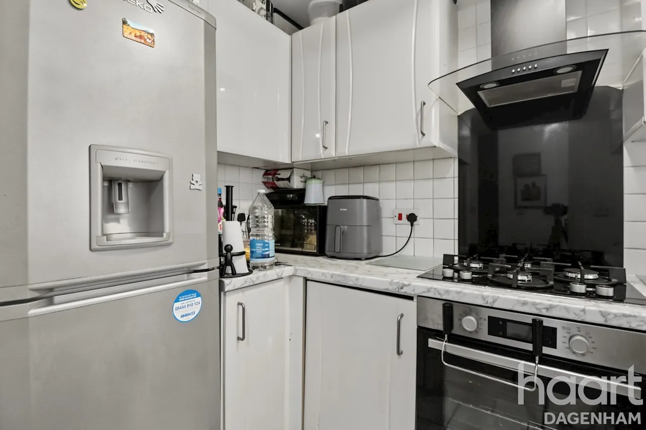 Seagull Close, Barking, IG11, photo 3