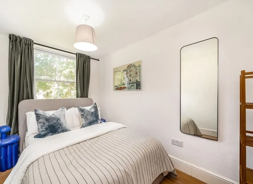 Oakley Square, Camden Town, NW1, photo 8