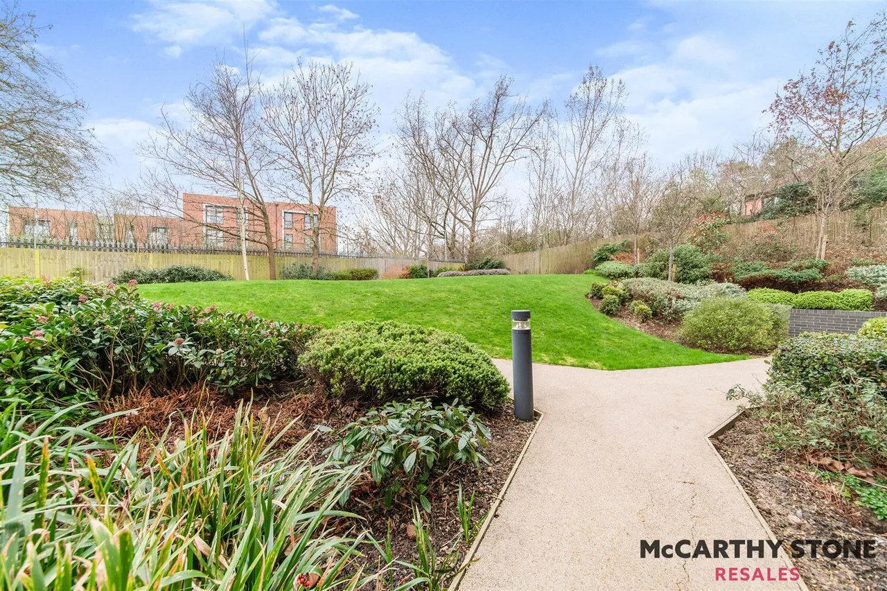 Studio Way, Borehamwood, WD6, photo 12