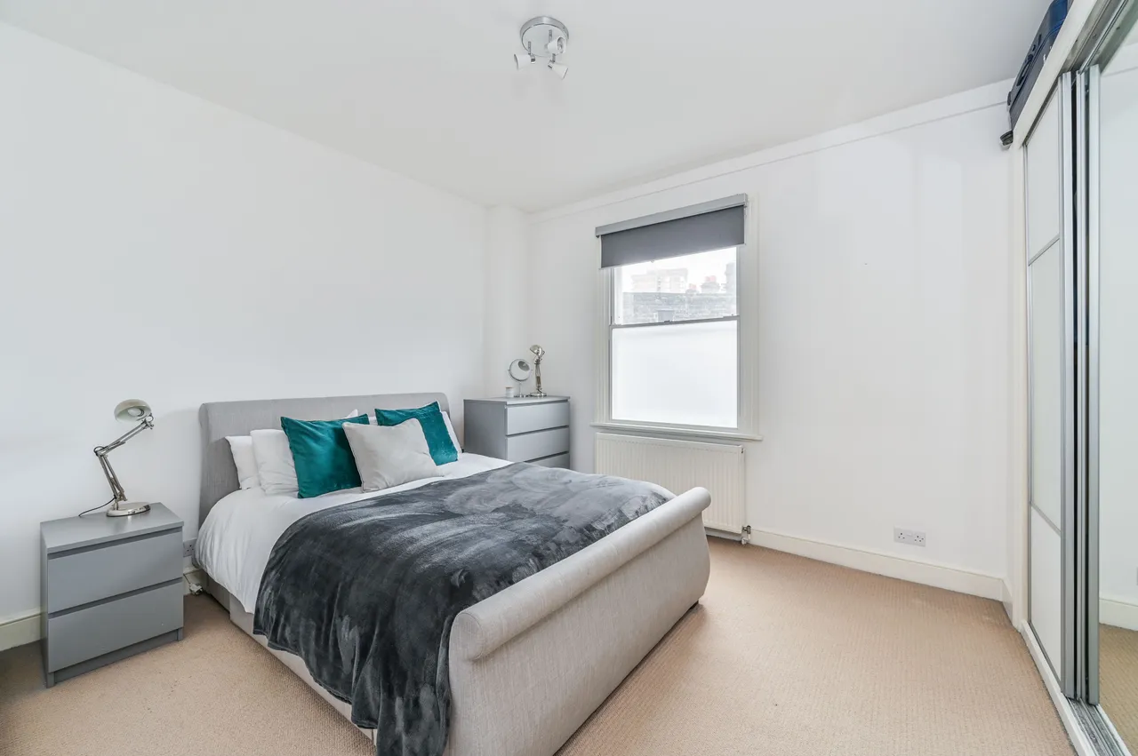 Flat 1, 185 Battersea High Street, London, photo 4