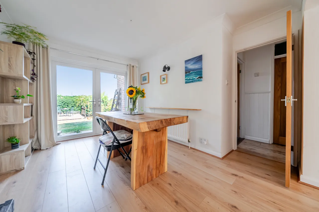 Priorsfield, Marlborough, SN8, photo 6