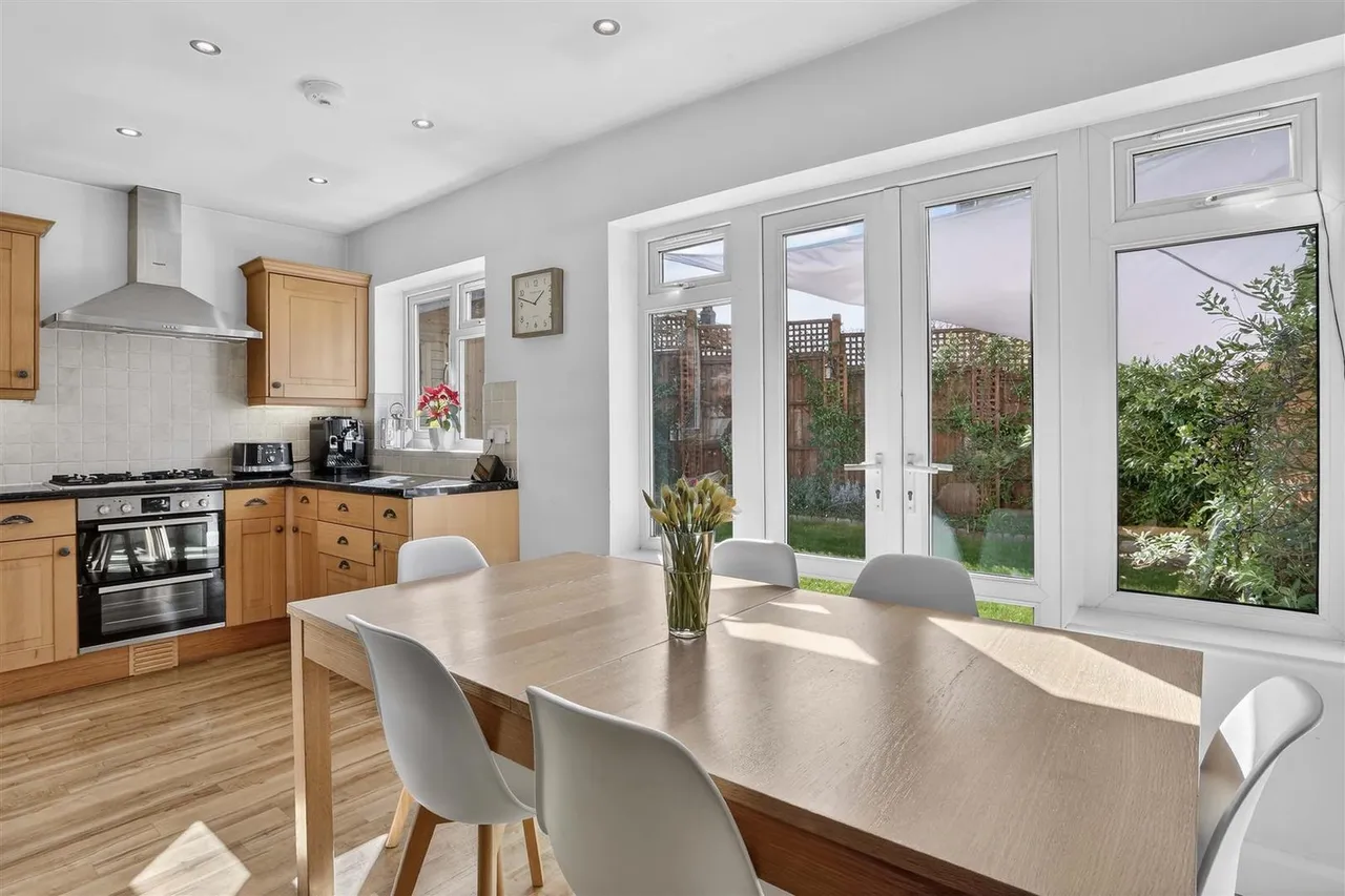 Fieldsend Road, Cheam, SM3 8PA, photo 9