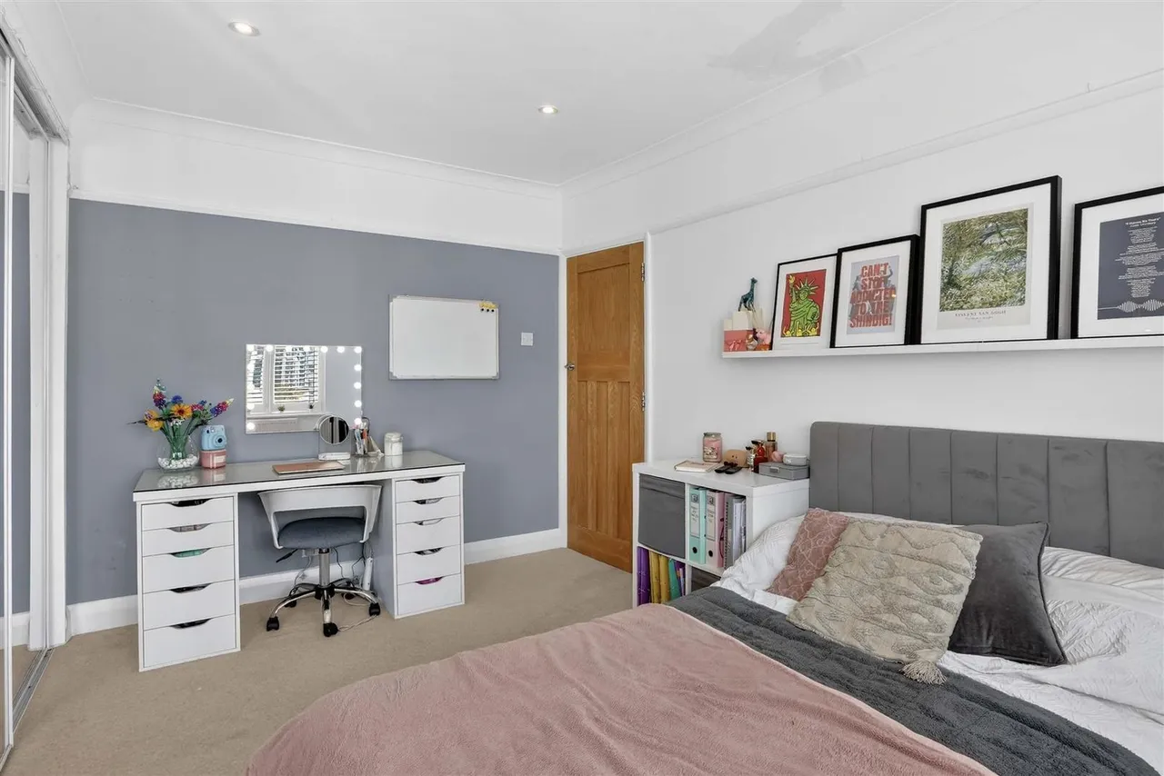 Fieldsend Road, Cheam, SM3 8PA, photo 25