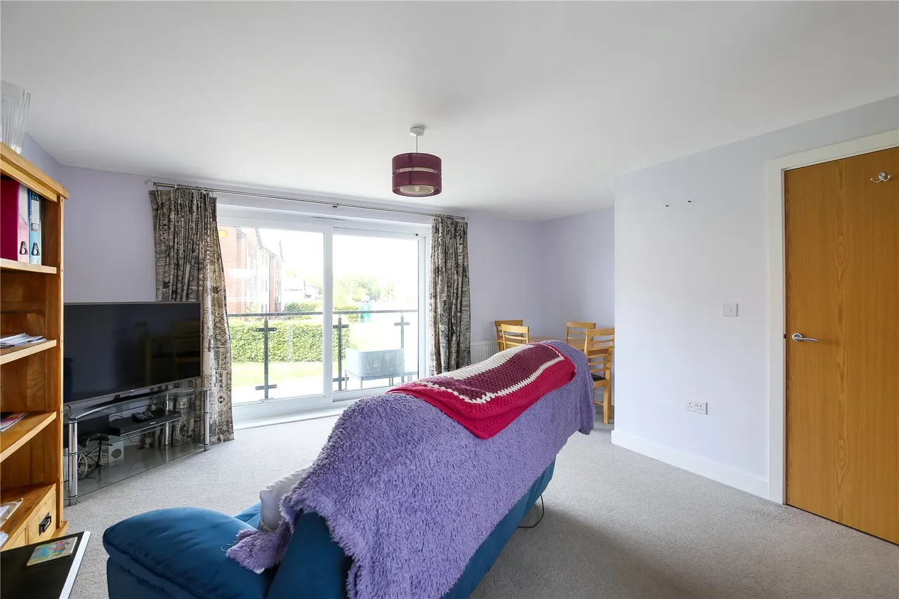 Davies Road, Longhedge, Wiltshire, SP4 6SF, photo 2