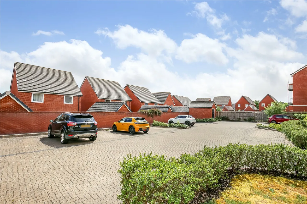 Davies Road, Longhedge, Wiltshire, SP4 6SF, photo 8