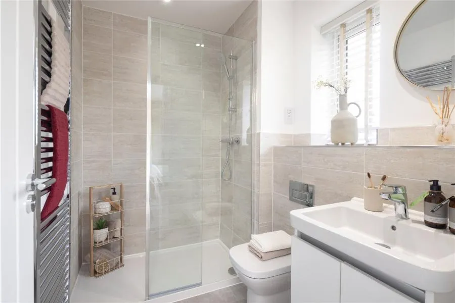 Off Worting Road, Basingstoke, RG23, photo 9