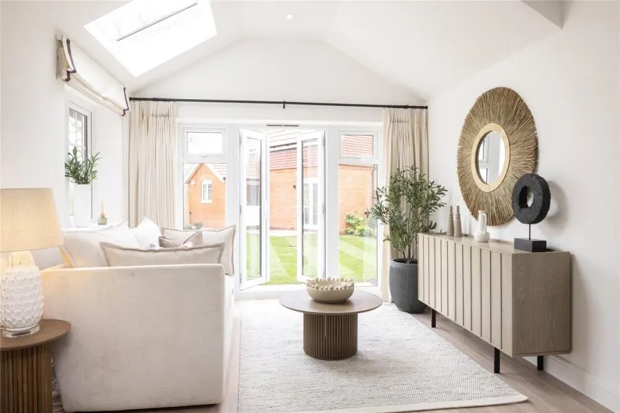 Off Worting Road, Basingstoke, RG23, photo 5