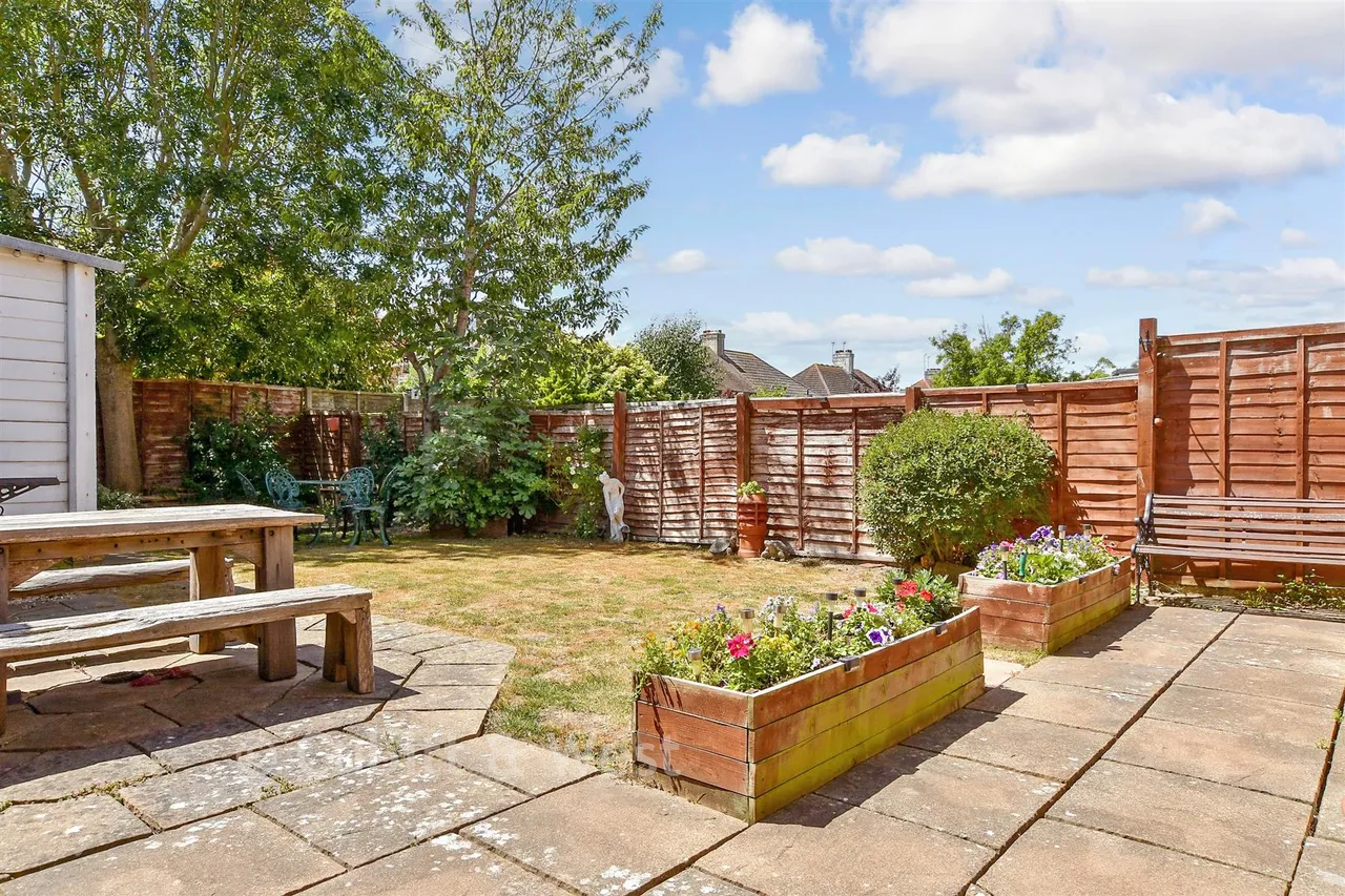 Worthing Road, Rustington, BN16, photo 13
