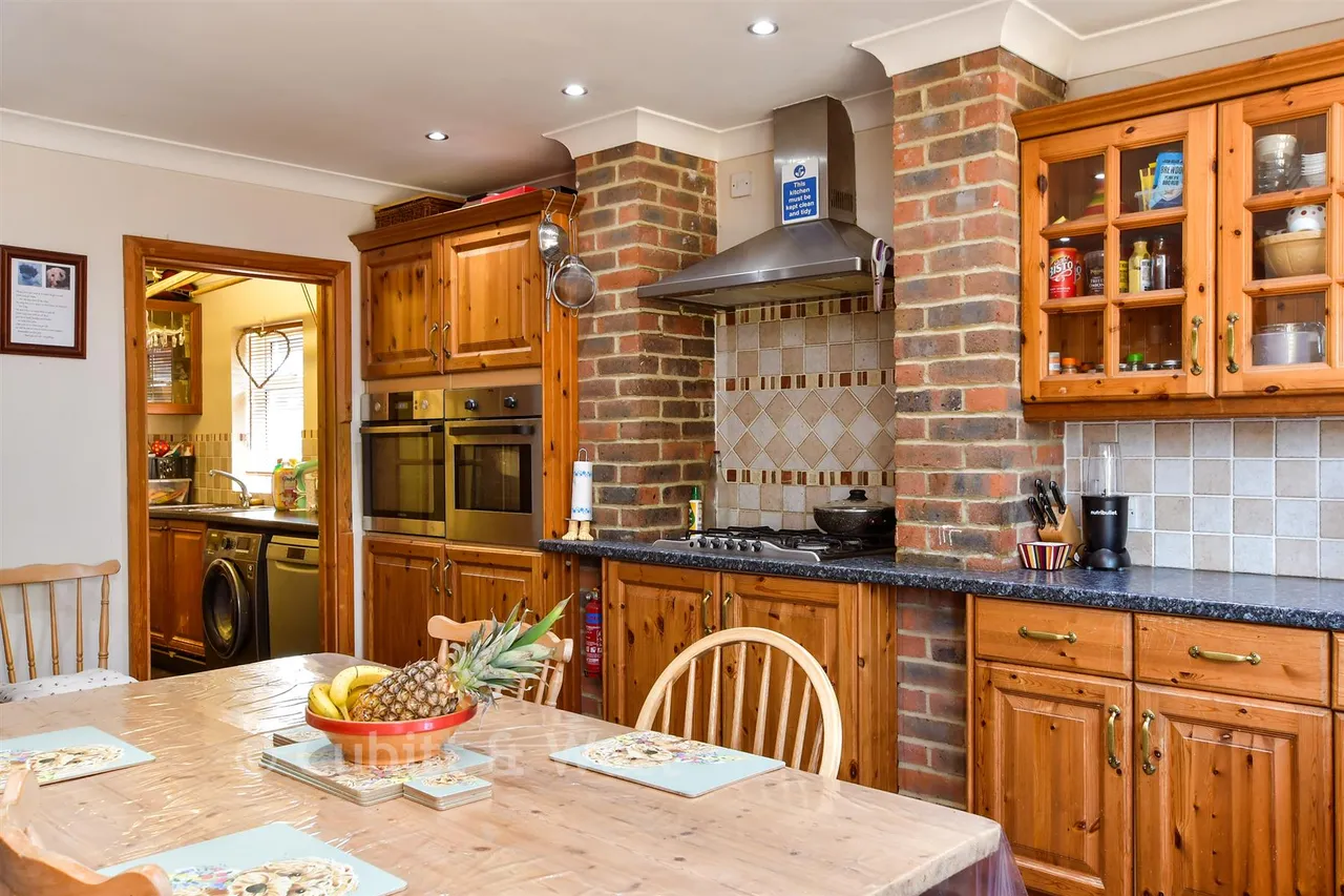 Worthing Road, Rustington, BN16, photo 3