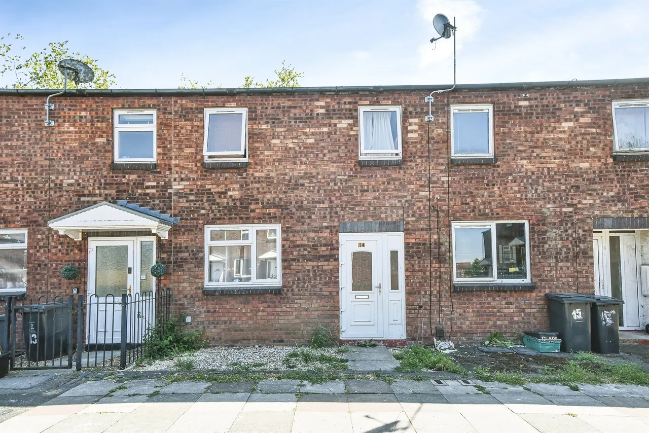 Lilac Court, Swindon, SN2, photo 2