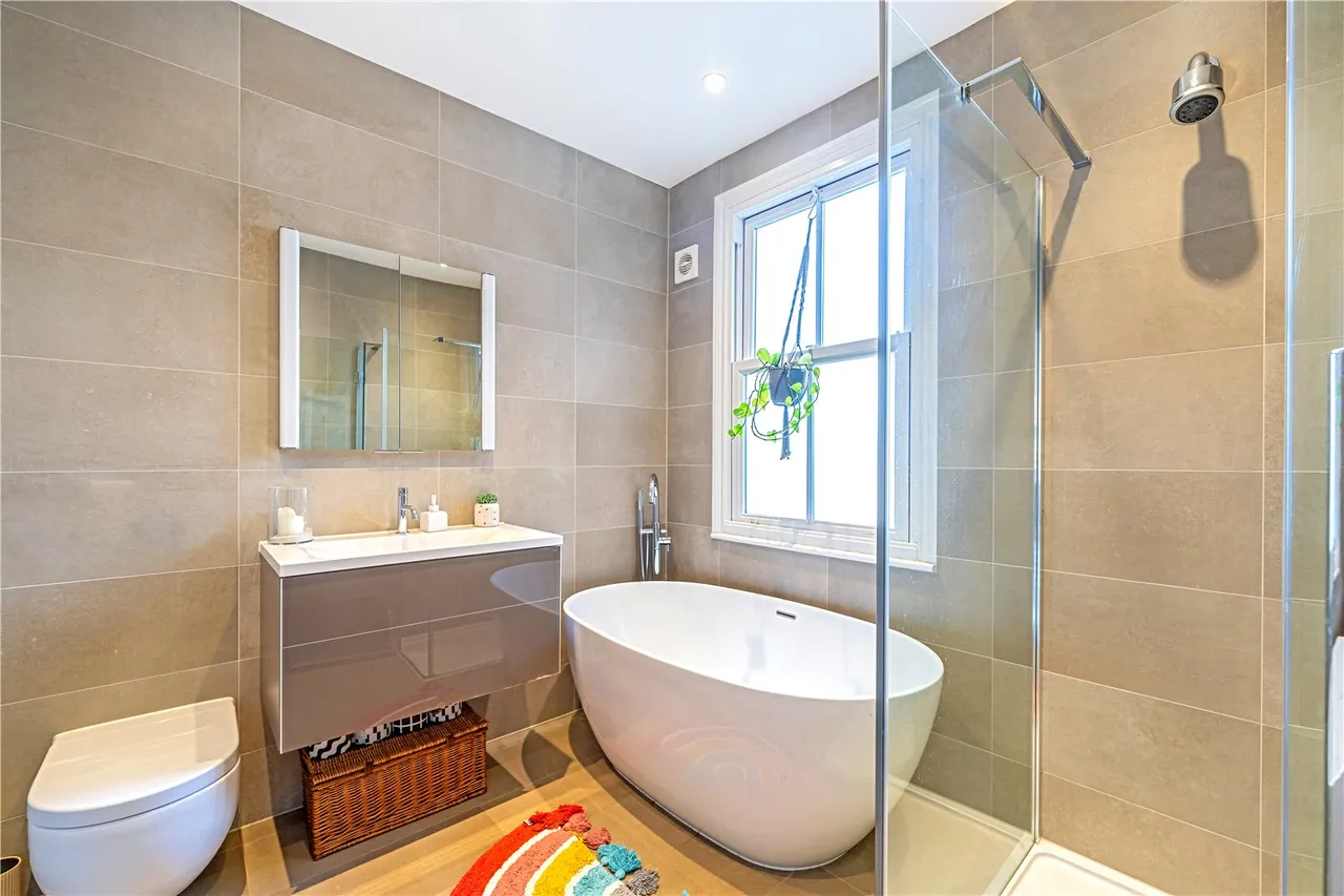 Fulwell Road, Teddington, TW11 0RQ, photo 8