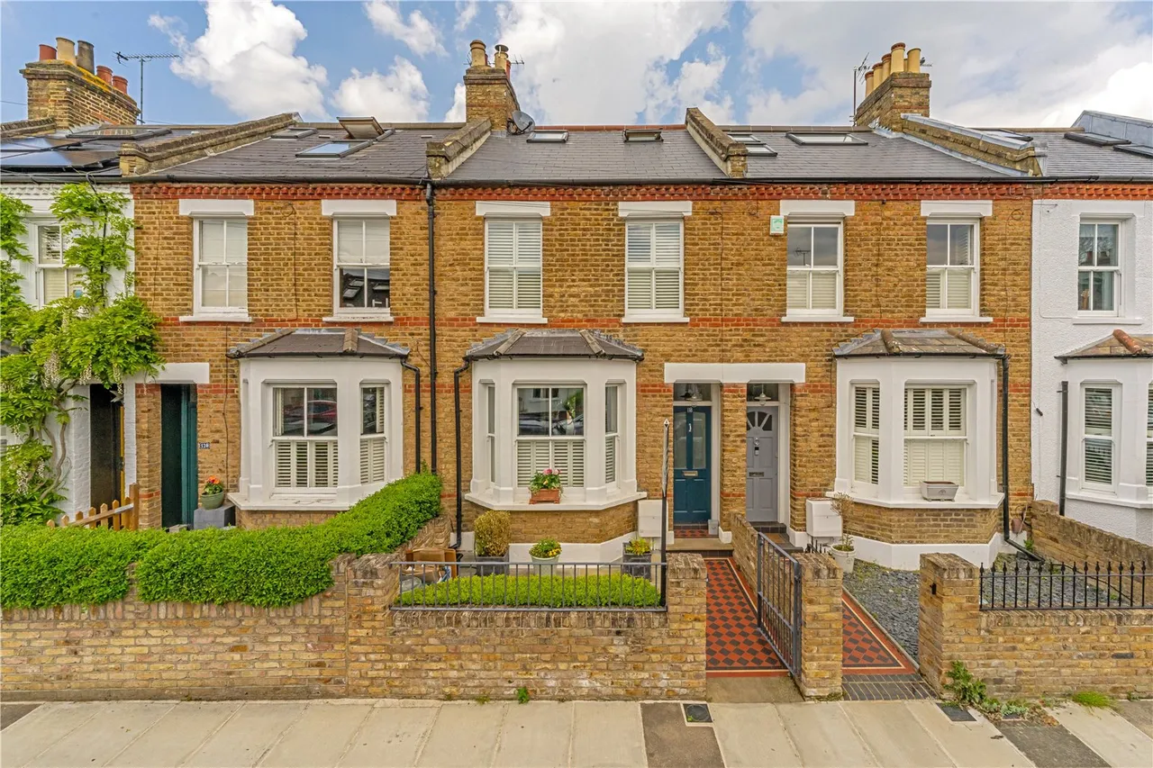4 bed house for sale — Fulwell Road, Teddington, TW11 0RQ