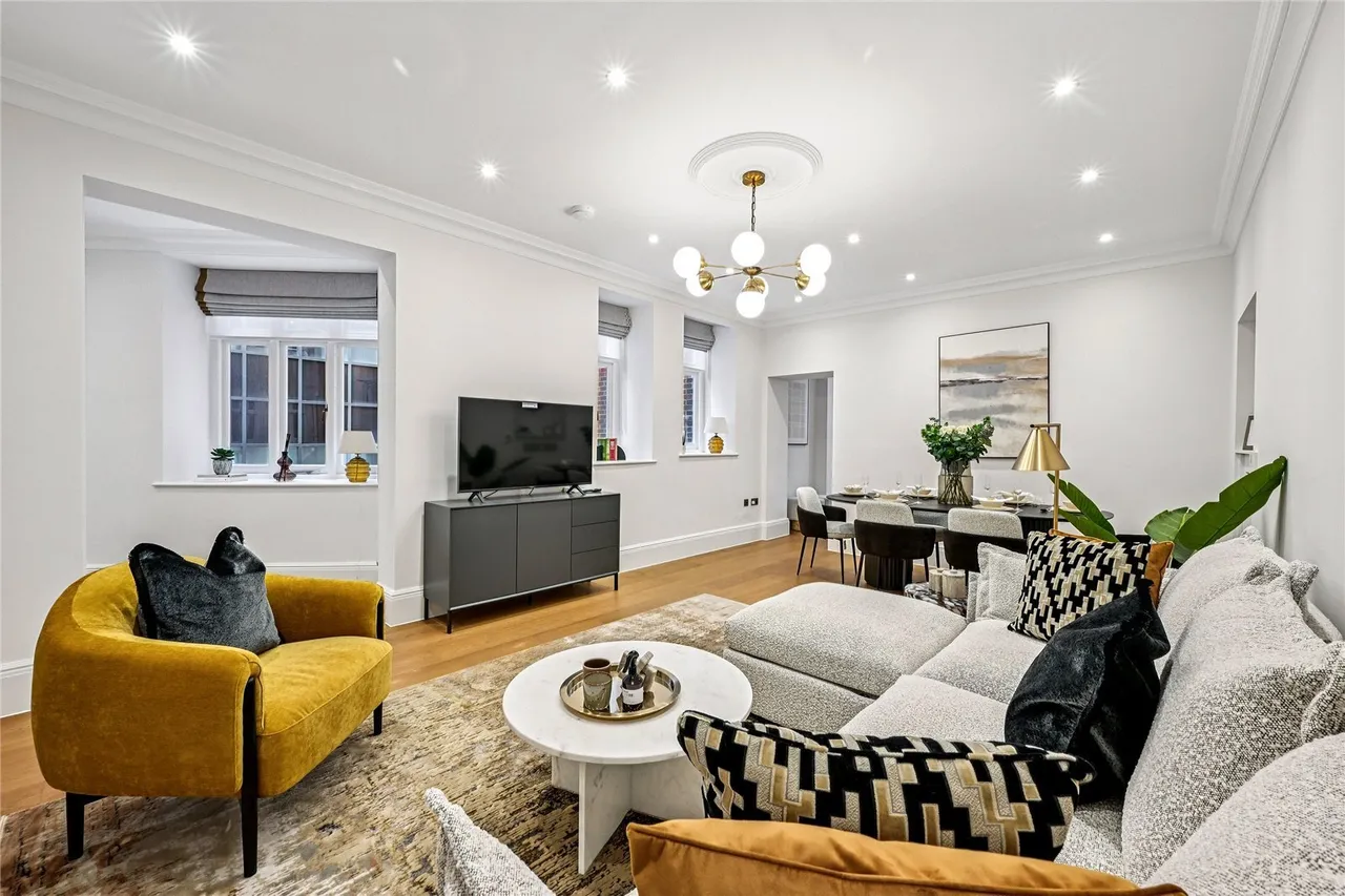 Stratton Street, London, W1J, photo 6