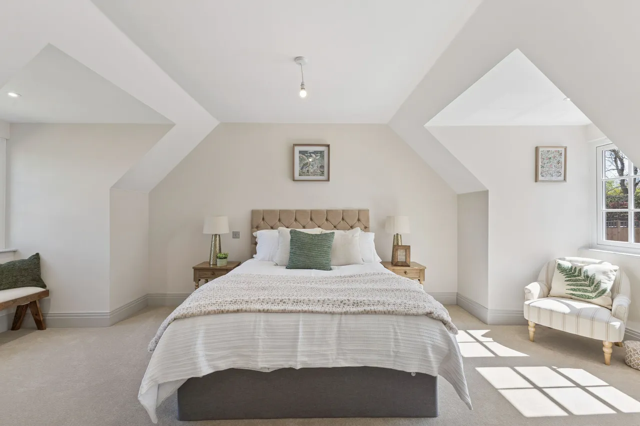 Bramall Place, Bowling Alley, GU10, photo 6