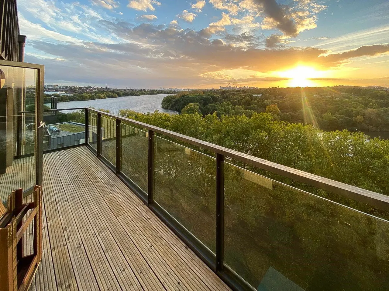 57 Crested Court, 3 Shearwater Drive, London, photo 9