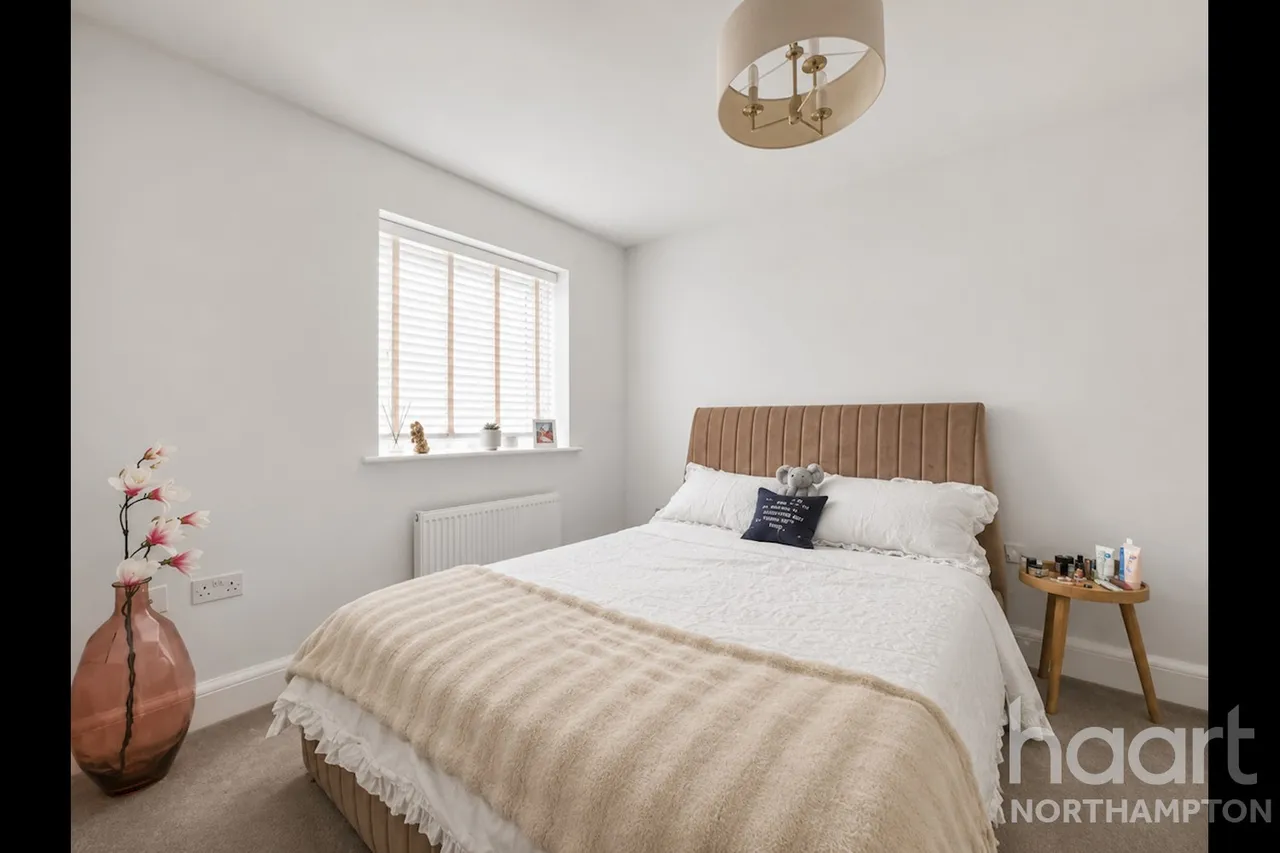 Upton Hall Crescent, Northampton, NN5, photo 16