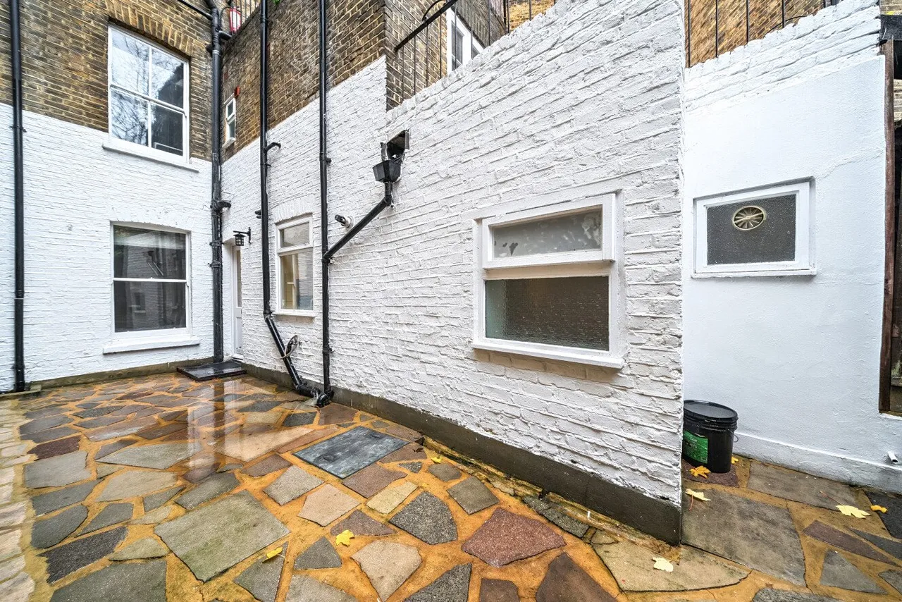 Queenstown Road, Battersea, London, SW8, photo 12