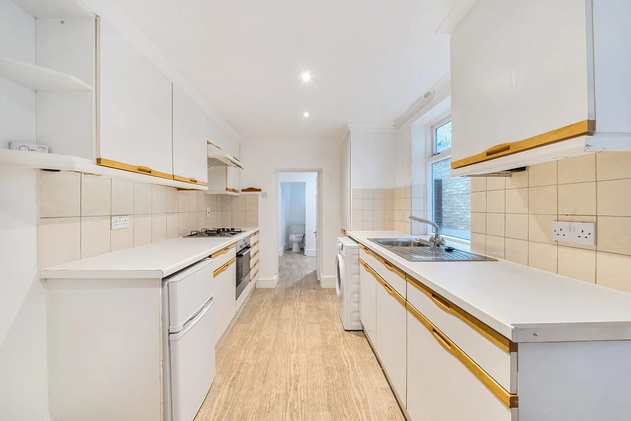 Queenstown Road, Battersea, London, SW8, photo 6