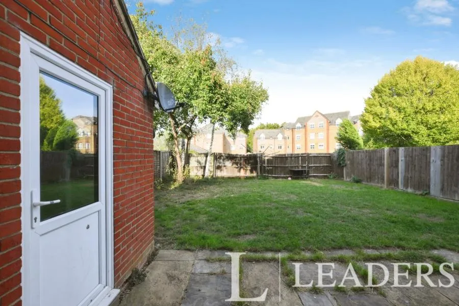 Victoria Gate, Harlow, CM17, photo 9