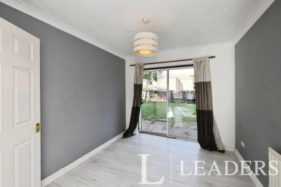 Victoria Gate, Harlow, CM17, photo 4