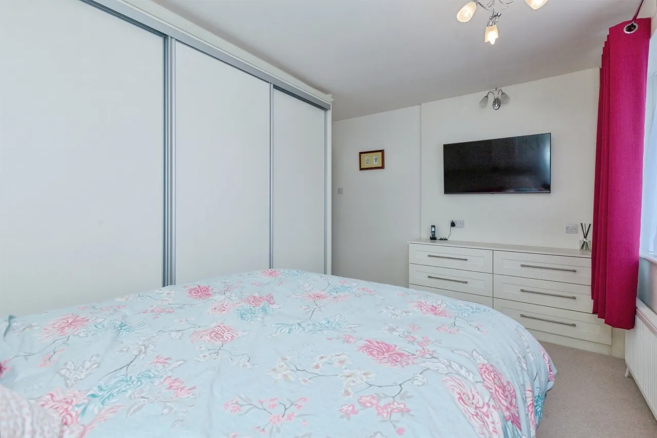 Marston Close, Oadby, LE2, photo 14