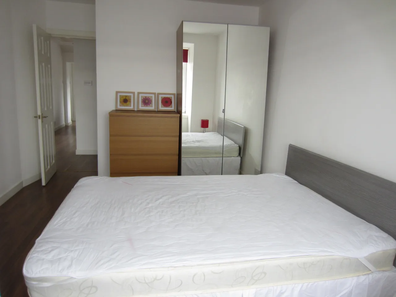 Fraser Place, Top Floor Whole, AB25, photo 8