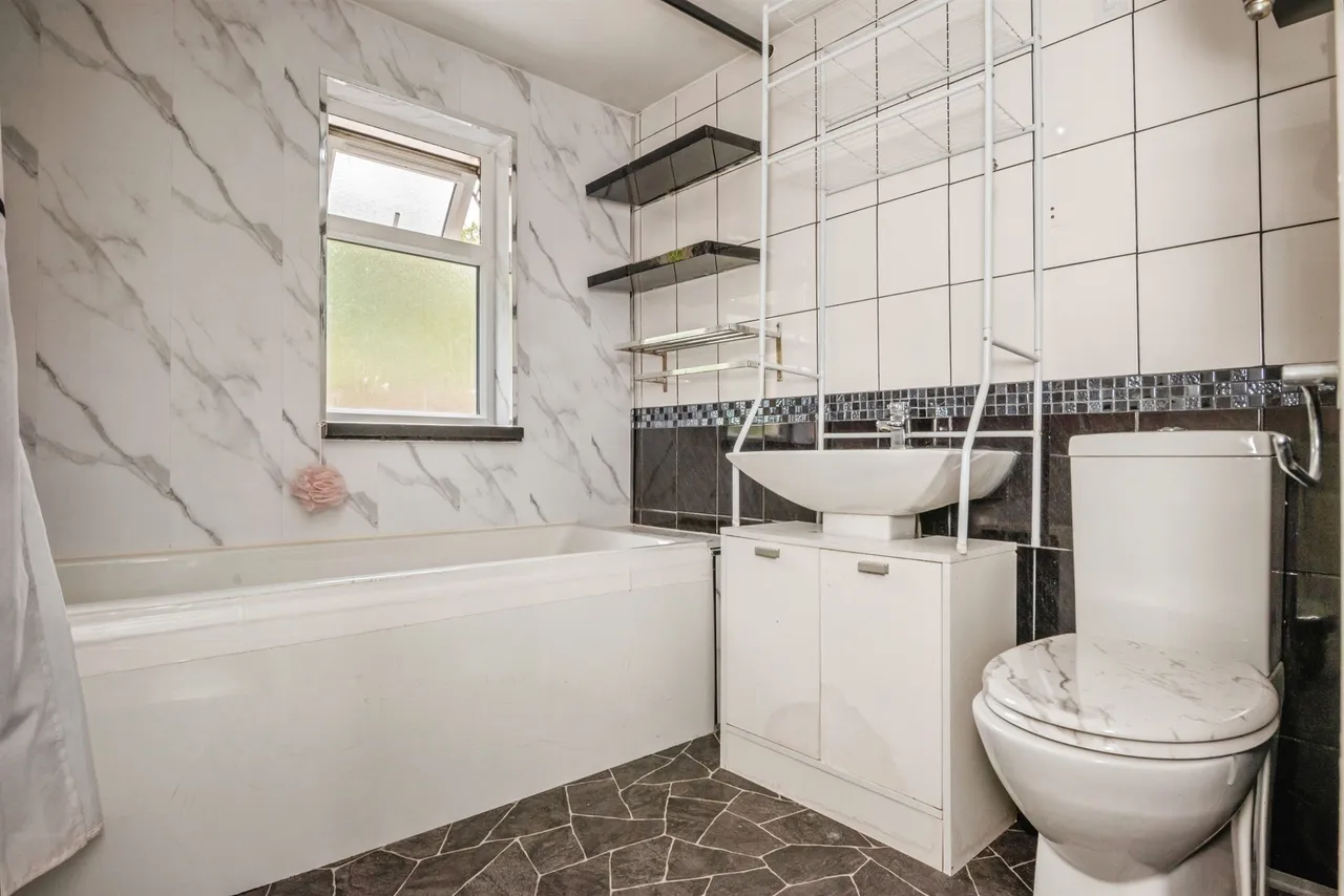 Tolladine Road, Worcester, WR4, photo 14
