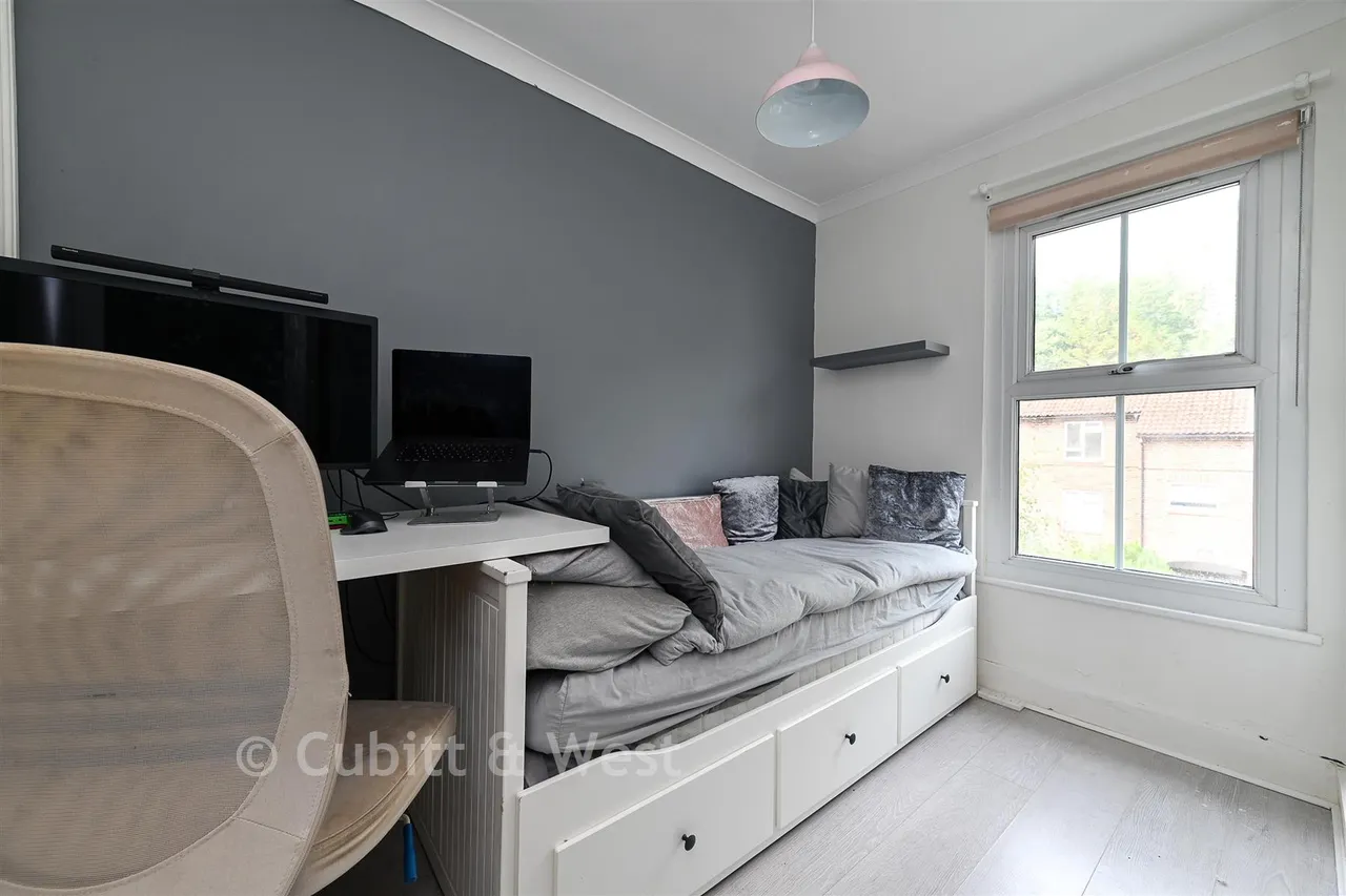 Harrow Road East, Dorking, RH4, photo 6