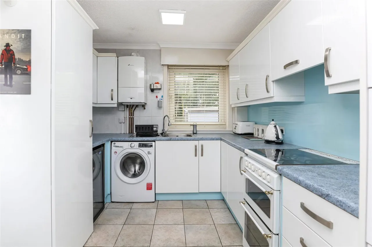 Clydesdale Avenue, Hamilton, South Lanarkshire, ML3, photo 6