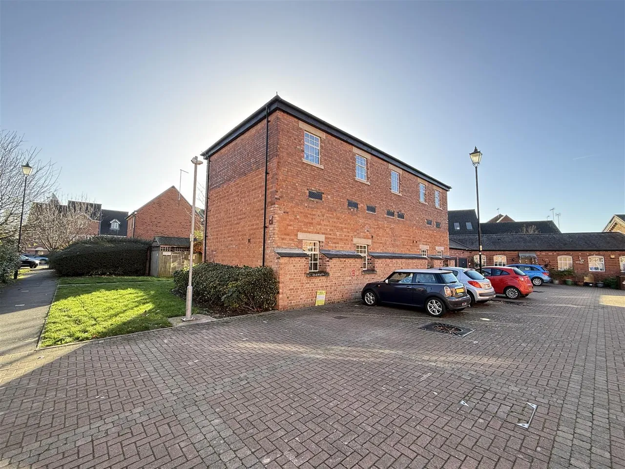 Caroline Court, Burton On Trent, DE14, photo 8