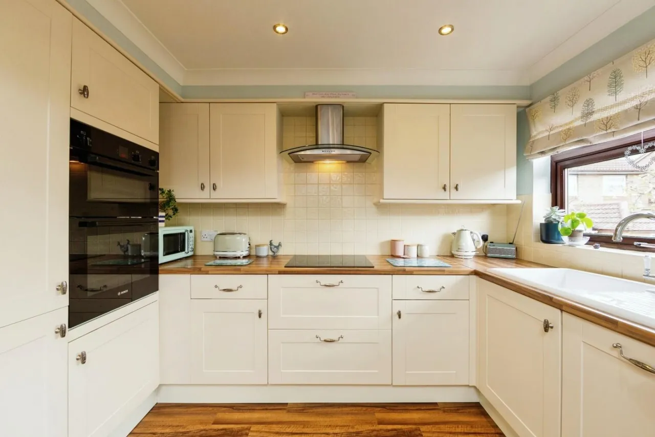 Sheldrake Close, Thorpe Hesley, Rotherham, photo 2