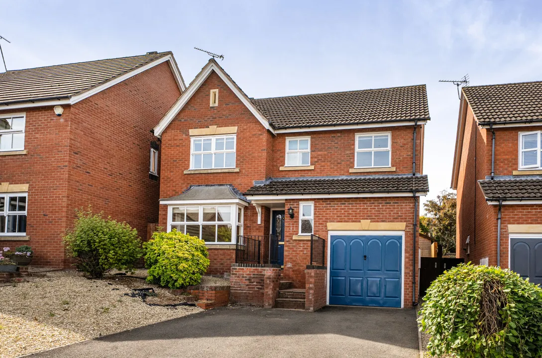4 bed house for sale — Godiva Road, Leominster, Herefordshire, HR6 8UQ