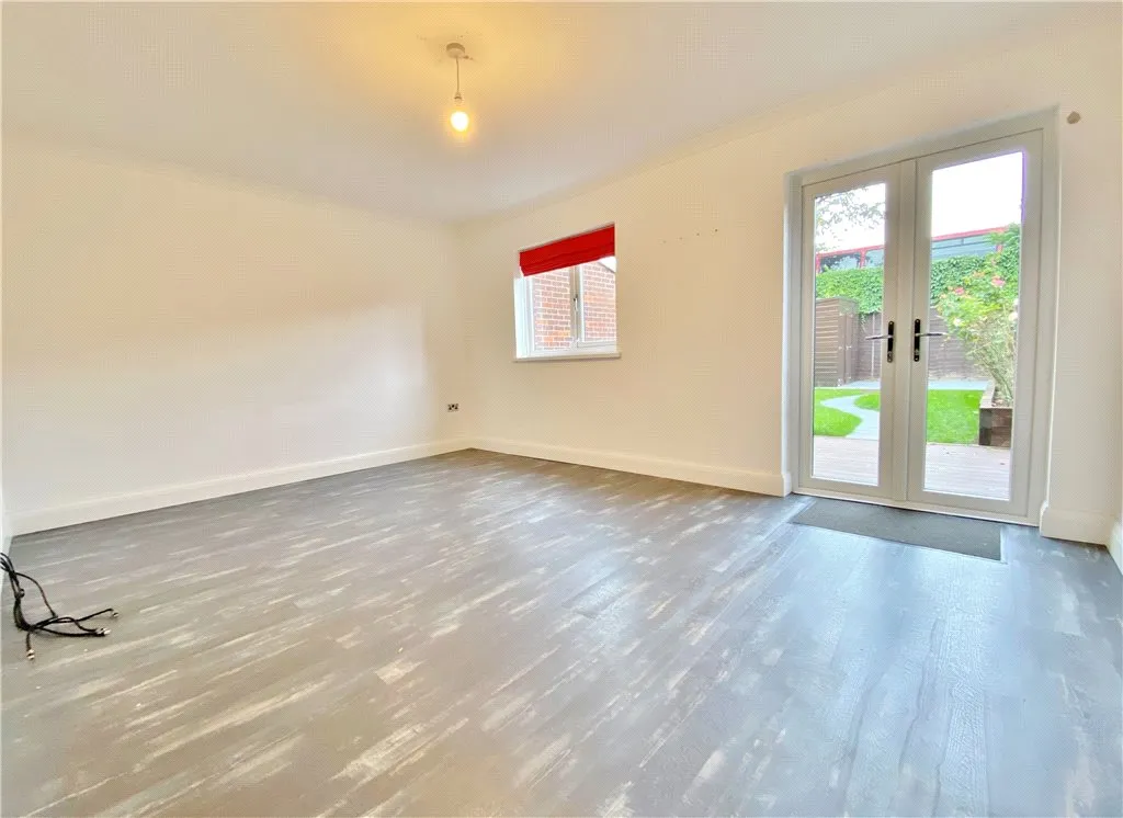 Benham Gardens, Hounslow, TW4, photo 2