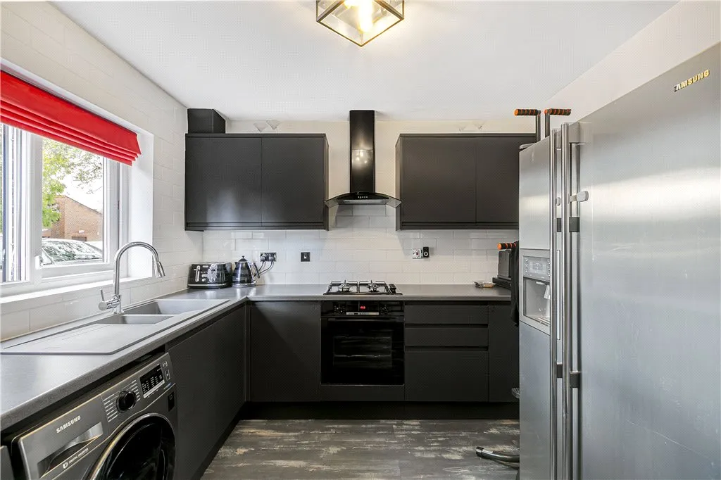 Benham Gardens, Hounslow, TW4, photo 6