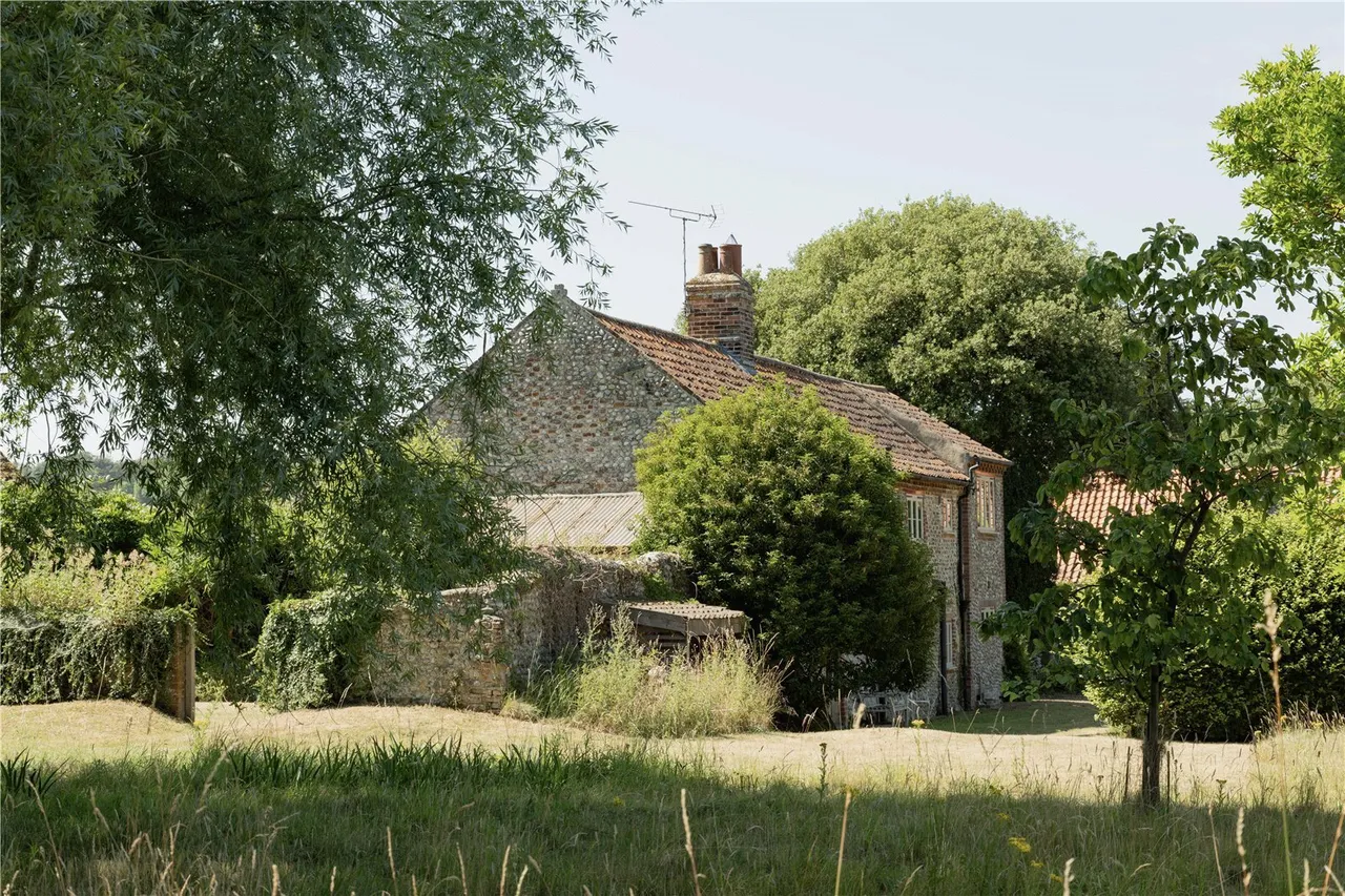 Chapel Street, Wiveton, NR25, photo 36