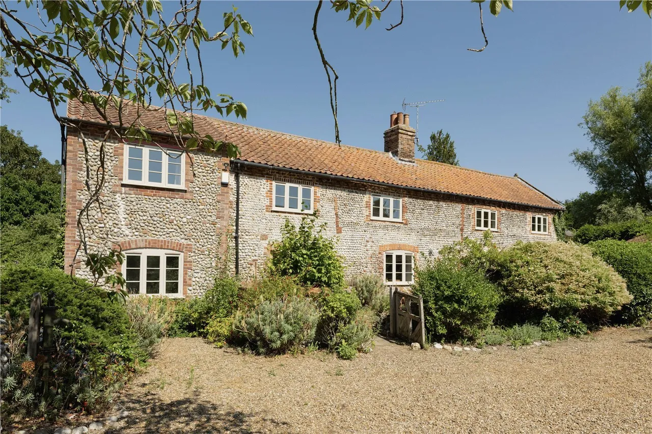 Chapel Street, Wiveton, NR25, photo 30