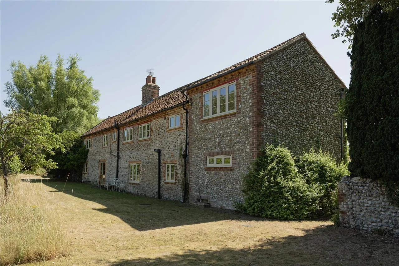 Chapel Street, Wiveton, NR25, photo 32