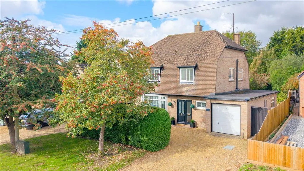 3 bed house for sale, Cherry Orton Road, Peterborough, PE2