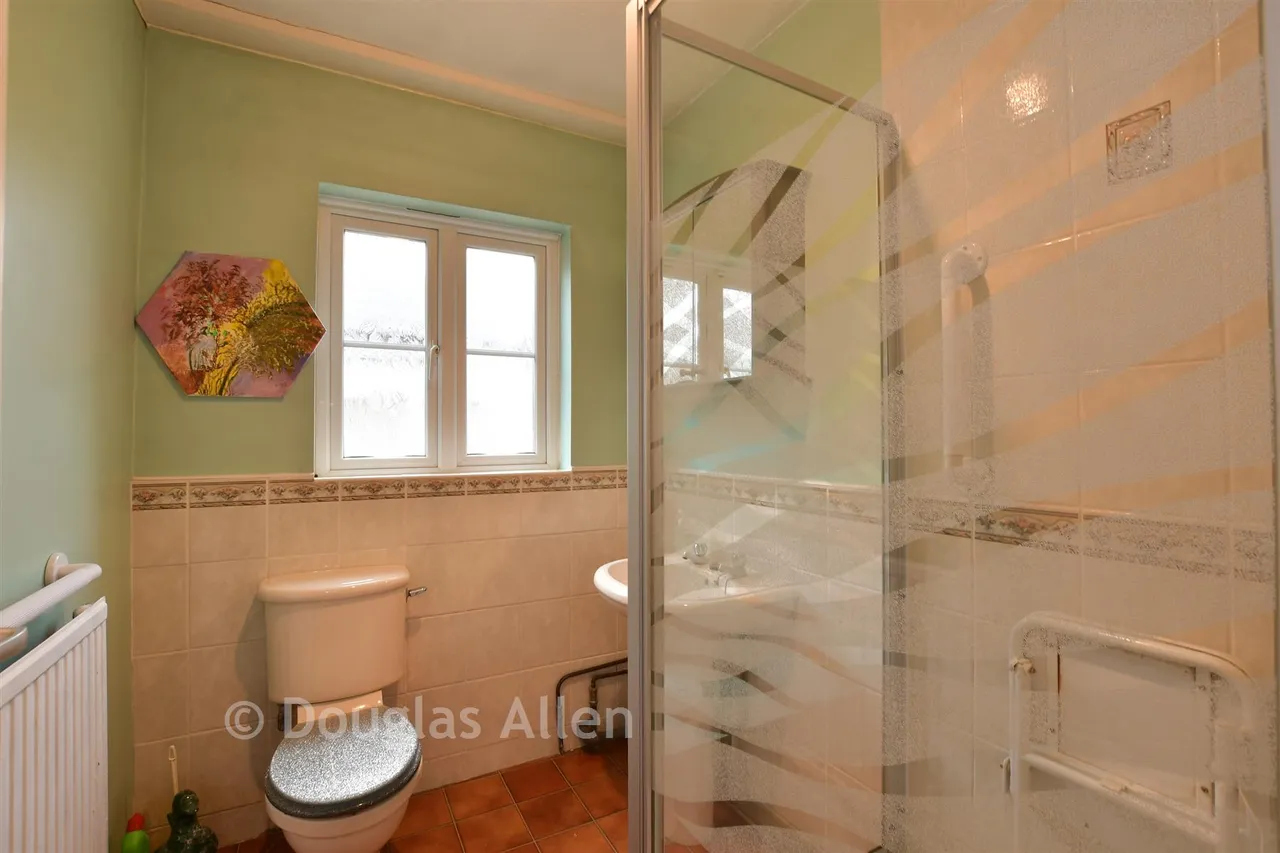 Nevendon Road, Wickford, SS12, photo 9