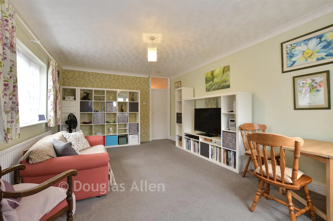 Nevendon Road, Wickford, SS12, photo 5