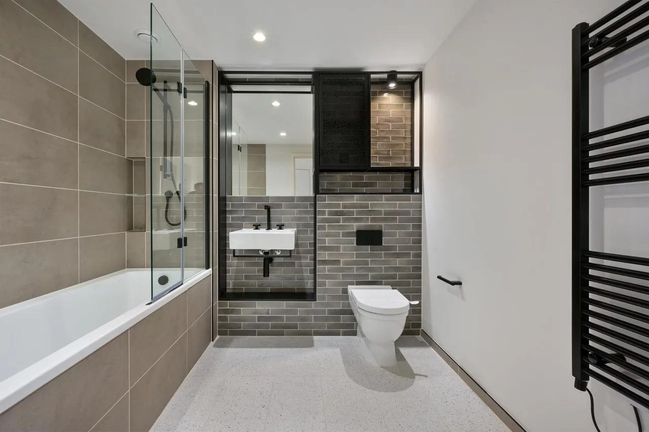 Bowline House, Heron Wharf, E14, photo 7