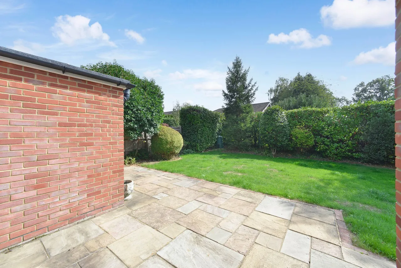 Grange Park, Cranleigh, GU6, photo 12