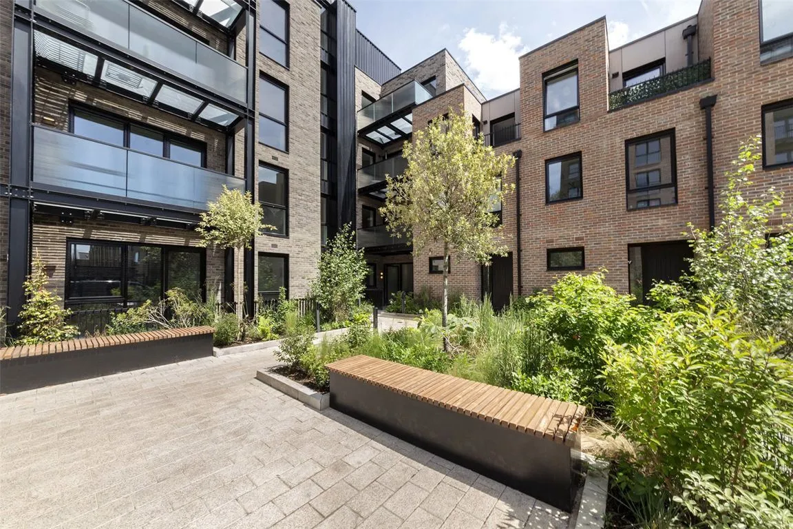 Lawrence Road, Seven Sisters, photo 14